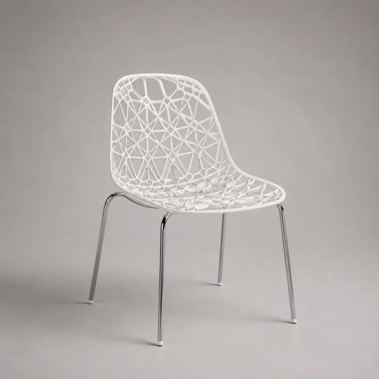 Sedia da pranzo bianca in polipropilene traforato con gambe in acciaio cromato, 52 × 53 × 81 cm